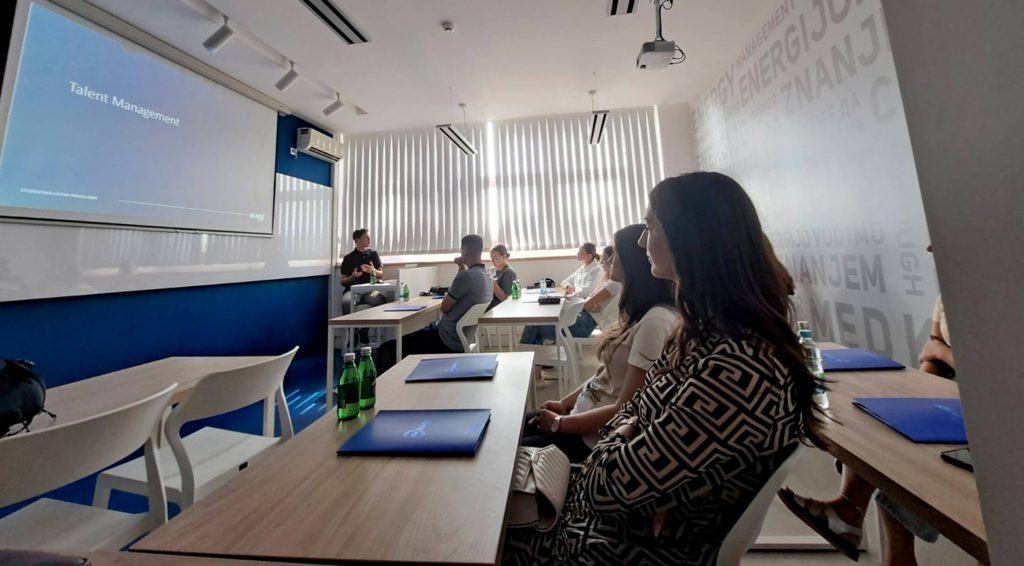 Prijavi se i budi Elnosov stipendista